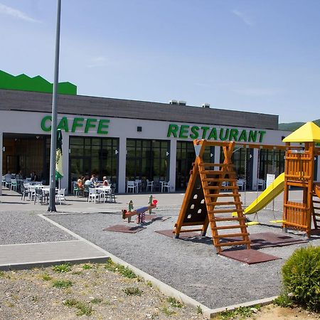 Hotel Lika Jug Brinje Exteriér fotografie
